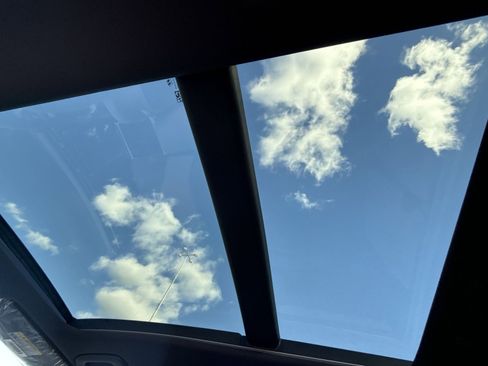 New 2026 Hyundai Tucson Limited image 24