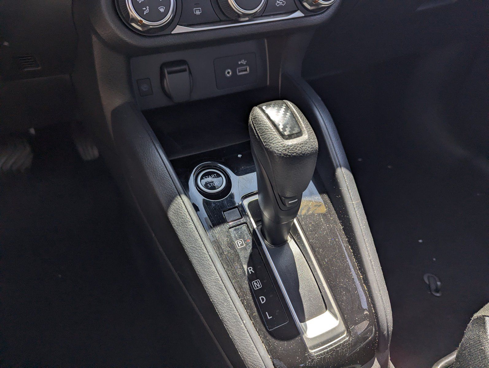 Used 2024 Nissan Versa SV FWD image 11