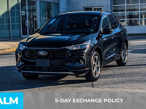 Used 2024 Ford Escape ST-Line image 4