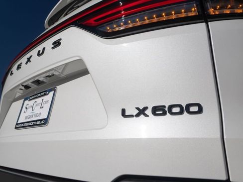 New 2026 Lexus LX 600 4WD w/ Luxury Package image 9