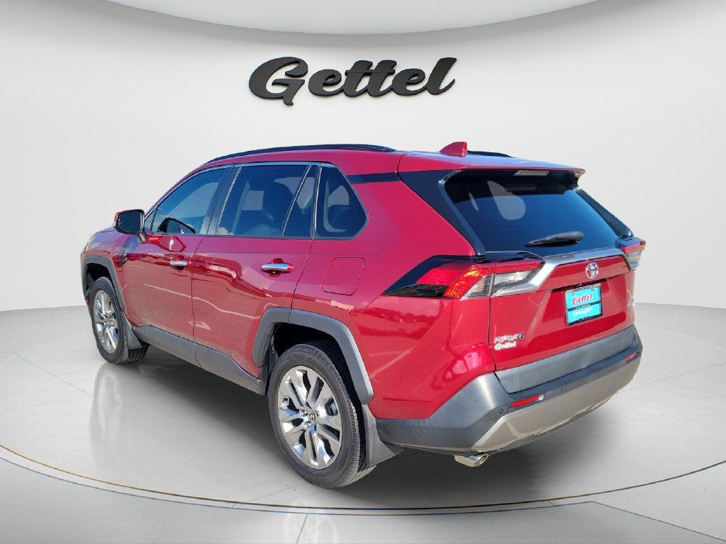 Used 2023 Toyota RAV4 Limited FWD image 7