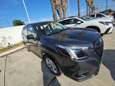 Used 2023 Subaru Forester image 3