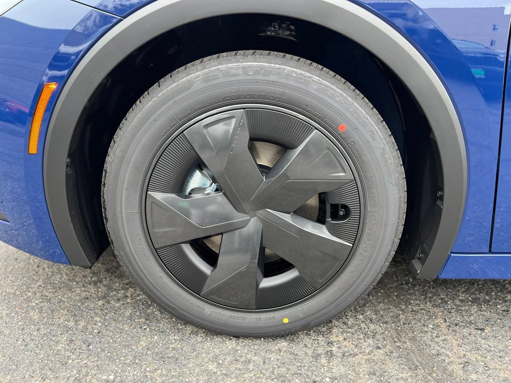 New 2027 Toyota Prius Plug-In Hybrid FWD image 6