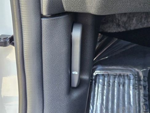 New 2026 Kia Sportage LX image 19