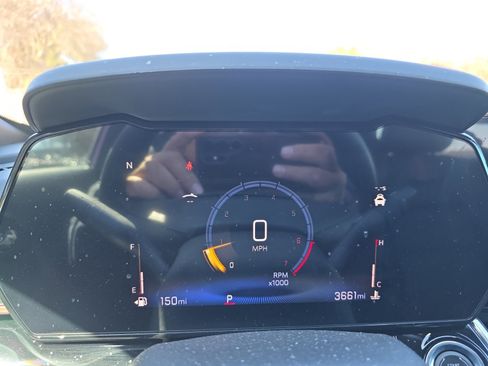 Used 2025 Chevrolet Trax RS w/ Driver Confidence Package image 17