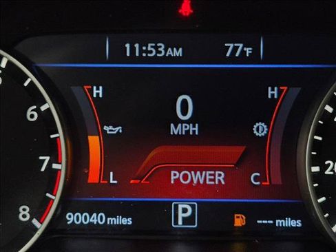 Used 2017 Nissan Maxima 3.5 SV w/ Dynamic Package FWD image 11