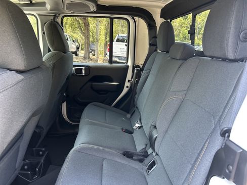 New 2025 Jeep Gladiator Sport image 56