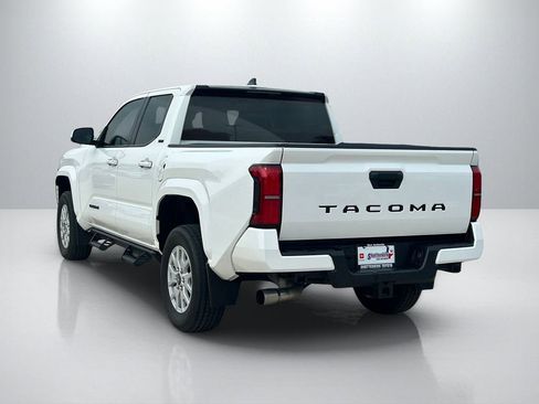 Used 2024 Toyota Tacoma SR5 RWD image 7