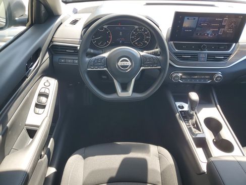 New 2026 Nissan Altima 2.5 SV w/ SV Special Edition Package FWD image 17