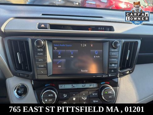 Used 2017 Toyota RAV4 Limited image 22
