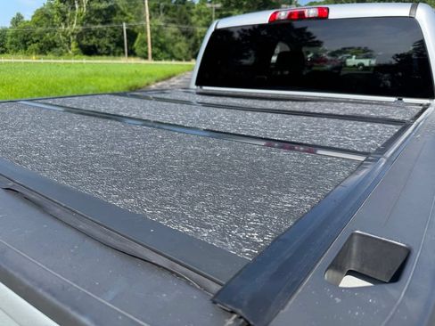 Used 2017 Chevrolet Silverado 1500 LT w/ All Star Edition AWD/4WD image 24