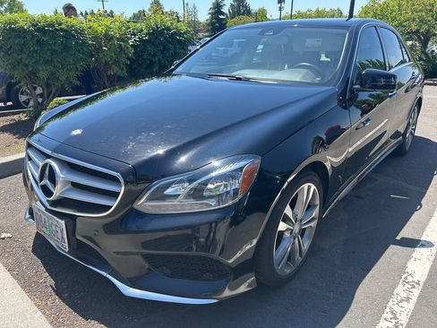 Used 2014 Mercedes-Benz E 350 4MATIC Sedan image 1