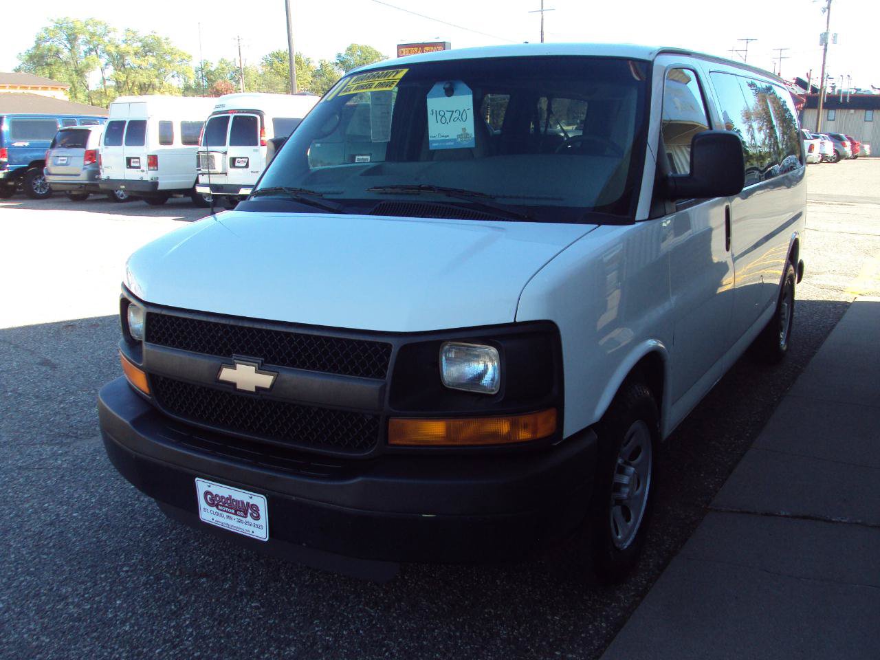 Used 2011 Chevrolet Express 1500 LS AWD/4WD image 4
