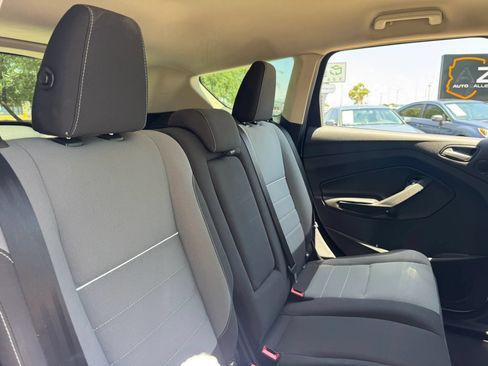 Used 2013 Ford Escape SE FWD image 30