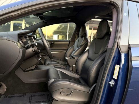 Used 2018 Tesla Model X 100D image 18