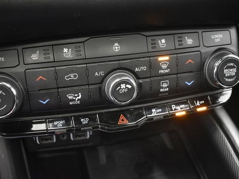 Used 2021 Dodge Durango R/T w/ Technology Group image 43