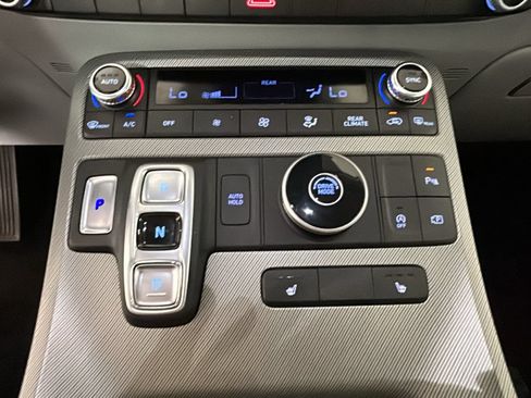 Used 2024 Hyundai Palisade SEL FWD image 25