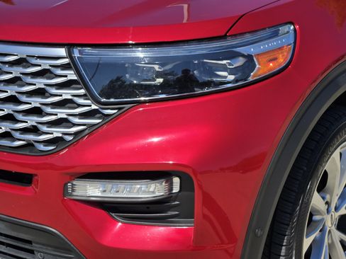 Used 2021 Ford Explorer Platinum w/ Equipment Group 601A AWD/4WD image 35