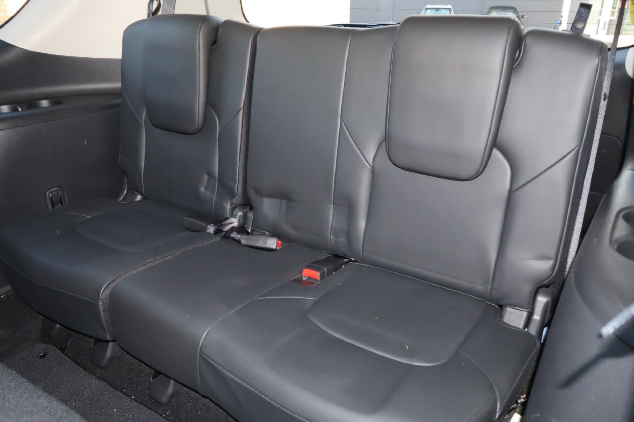 Used 2024 Nissan Armada SL RWD image 7