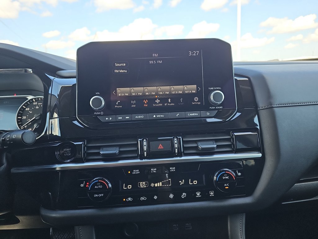 Used 2025 Nissan Pathfinder SV AWD/4WD image 20