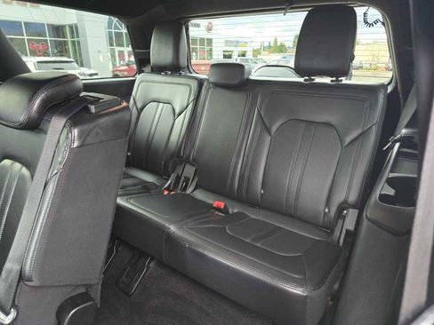 Used 2020 Ford Expedition Limited image 17
