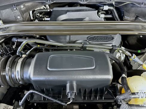 Certified 2020 Ford Explorer Limited w/ Class III Trailer Tow Package image 9