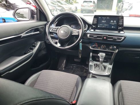 Used 2021 Kia Seltos S FWD image 14