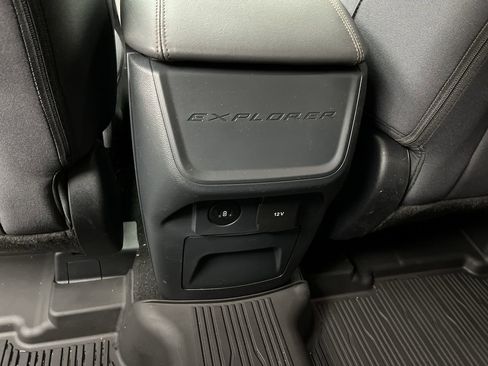 New 2026 Ford Explorer Active AWD/4WD image 12