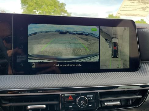 New 2025 Nissan Kicks SR image 25