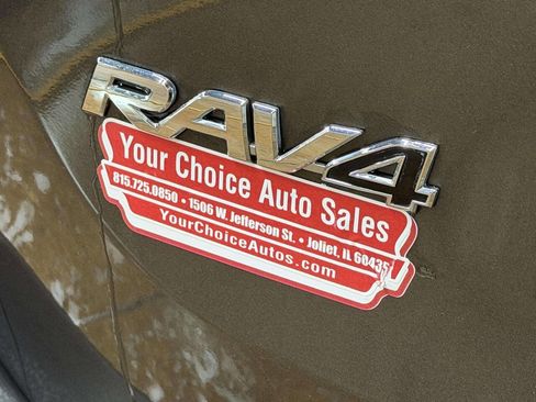 Used 2013 Toyota RAV4 XLE image 5