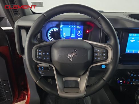 Certified 2023 Ford Bronco Black Diamond image 12