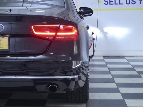Used 2013 Audi A8 3.0T AWD/4WD image 28