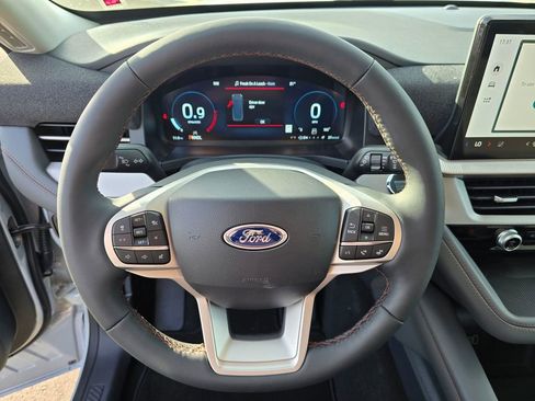 New 2026 Ford Explorer Active w/ Active Comfort Package AWD/4WD image 16