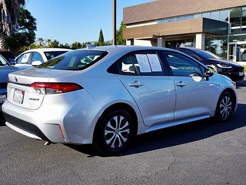 Used 2022 Toyota Corolla LE FWD image 8