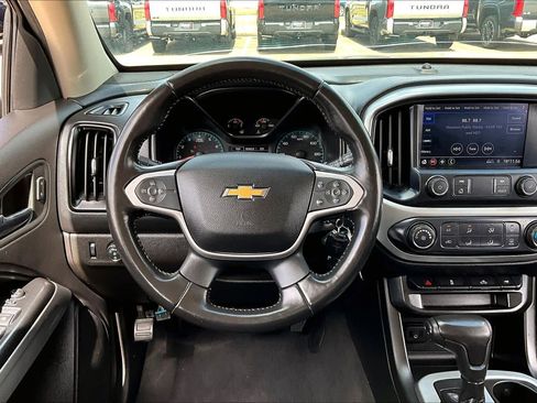 Used 2021 Chevrolet Colorado LT w/ LT Convenience Package image 6