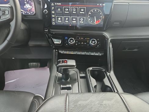 Used 2024 GMC Sierra 1500 AT4X w/ AT4X AEV Edition AWD/4WD image 12