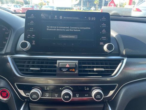 Used 2020 Honda Accord Sport image 10