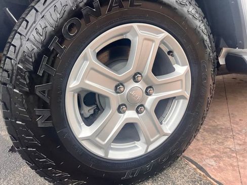 Used 2020 Jeep Wrangler Unlimited Sport S image 41