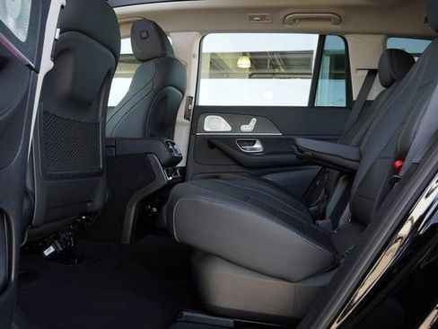 New 2026 Mercedes-Benz GLS 450 4MATIC image 29