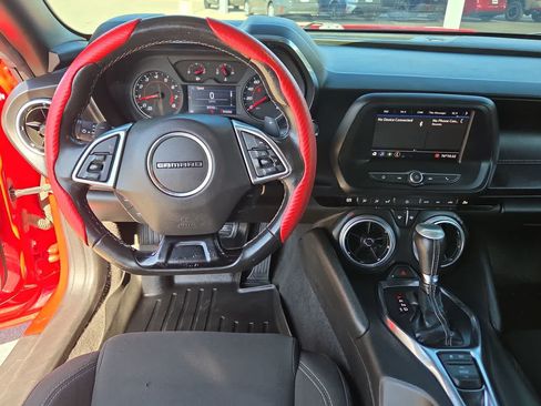 Used 2020 Chevrolet Camaro LT RWD image 14