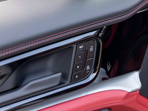 New 2026 Porsche Panamera 4 image 24