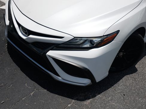 Used 2021 Toyota Camry XSE FWD image 23