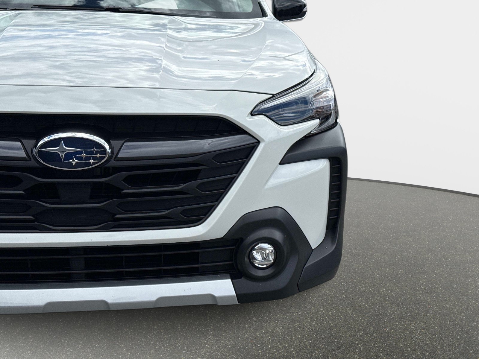 Used 2025 Subaru Outback Limited AWD/4WD image 10