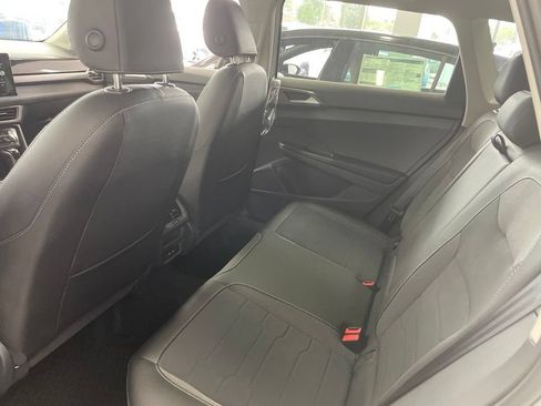 New 2026 Volkswagen Taos SE AWD/4WD image 13