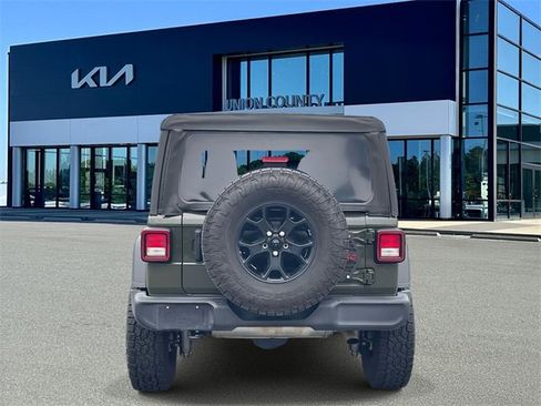 Used 2022 Jeep Wrangler Unlimited Sport image 12