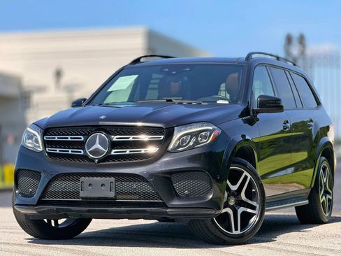 Used 2017 Mercedes-Benz GLS 550 4MATIC w/ Driver Assistance Package image 2