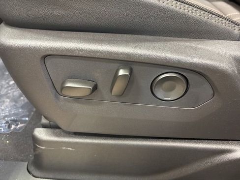 New 2026 Chevrolet Suburban High Country w/ Sun And Tow Package image 40