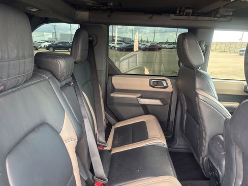 Used 2022 Ford Bronco Wildtrak AWD/4WD image 32