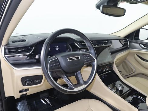 Used 2022 Jeep Grand Cherokee L Limited image 31