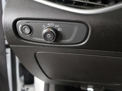 Used 2023 Chevrolet Malibu LT FWD image 33